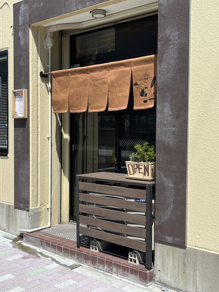 隠れ家カフェ「喫茶トモロヲ」～八戸市番町